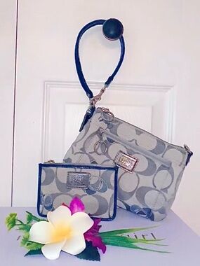 #82 COACH ~ Gray Storybook and Navy Blue Wristlet and Coin/Card Holder Set